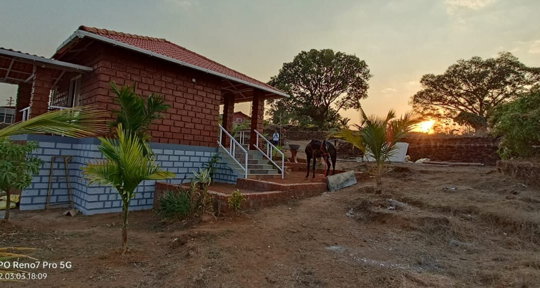 MARS Jungle Adventure Stud Farm with Private Jacuzzi