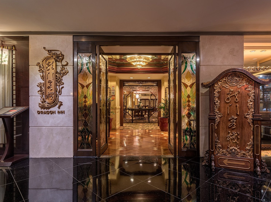 Regal Airport Hotel Dragon Inn