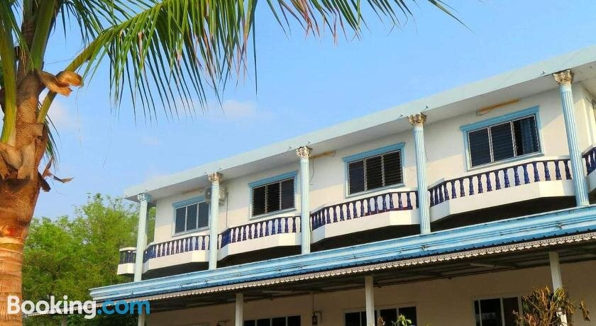 James & oi homestay