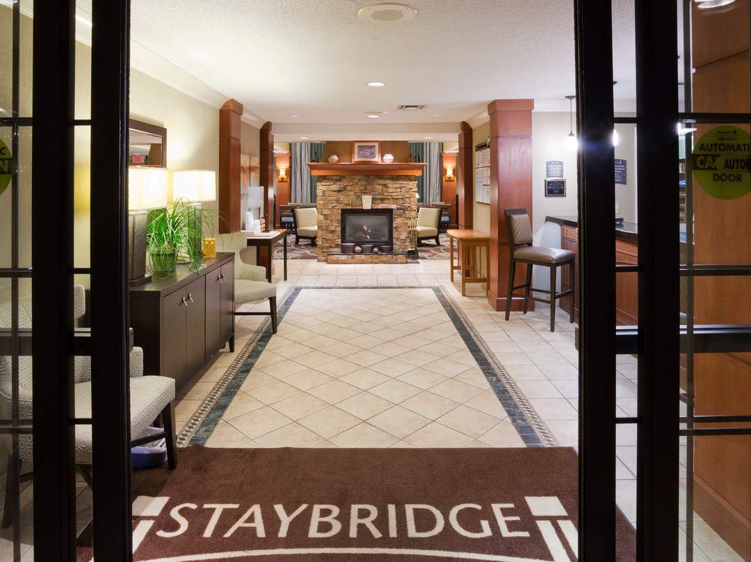 Candlewood Suites Eagan Arpt South主图