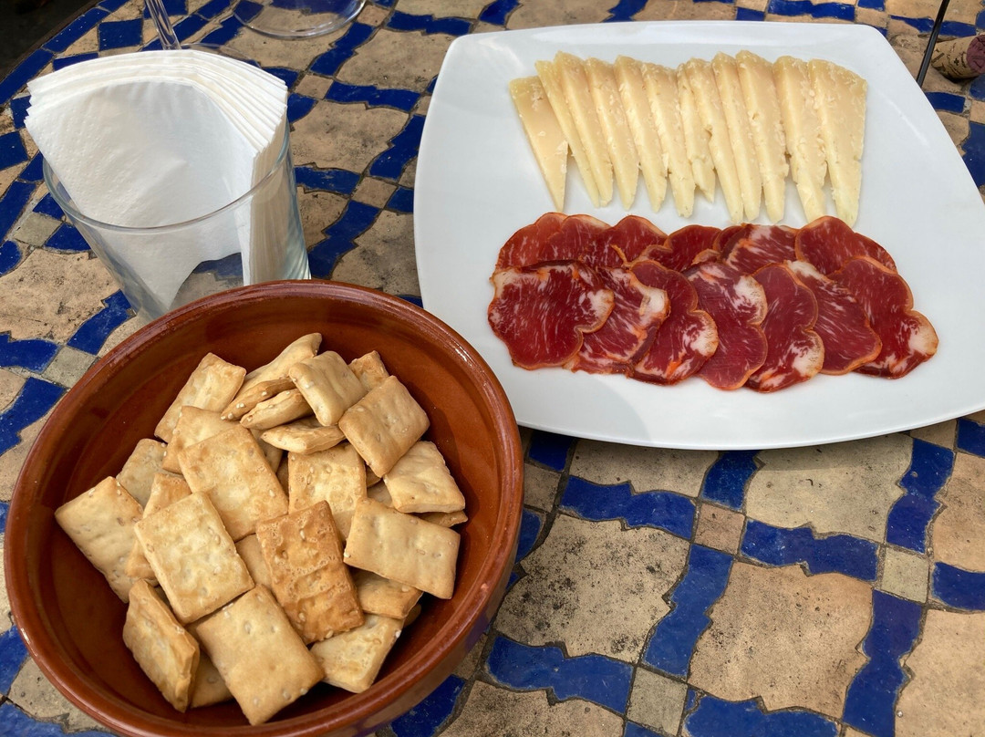 Bodega Descalzos Viejos景点图片