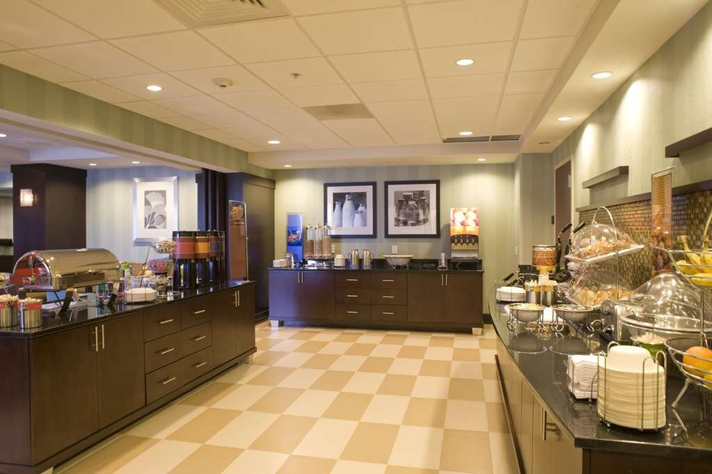 Hampton Inn Anderson/alliance Business Park主图