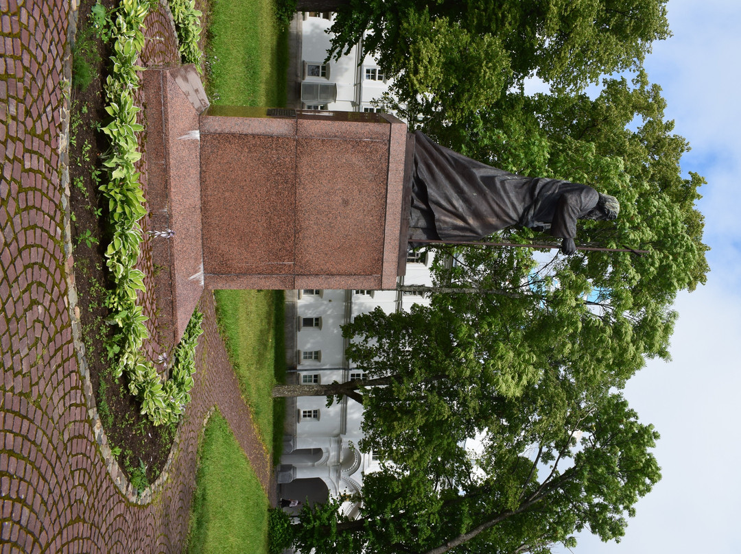 Monument to Andrey Pervozvanny景点图片