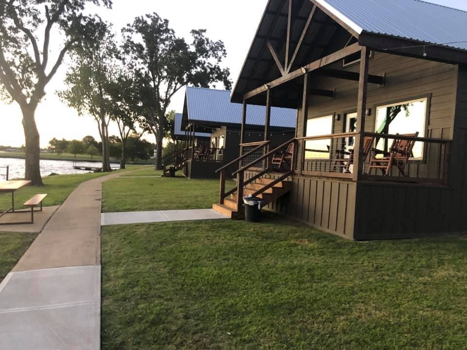 Open Water Lodge and Cabins