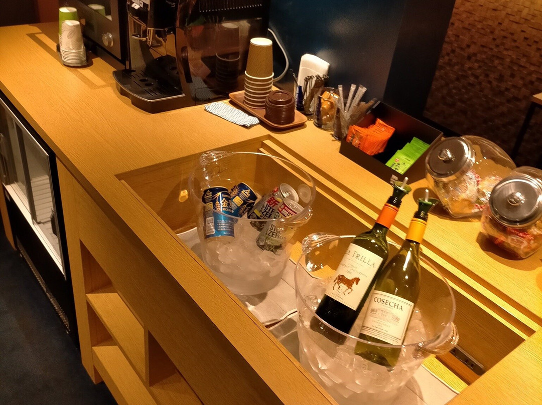 新正平酒店主图