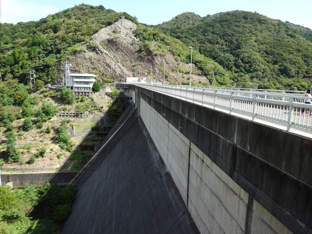 Yuzuruha Dam Park-南淡路市必去景点