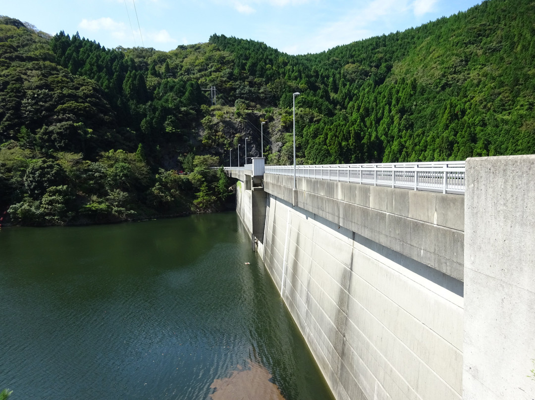 Yuzuruha Dam Park景点图片