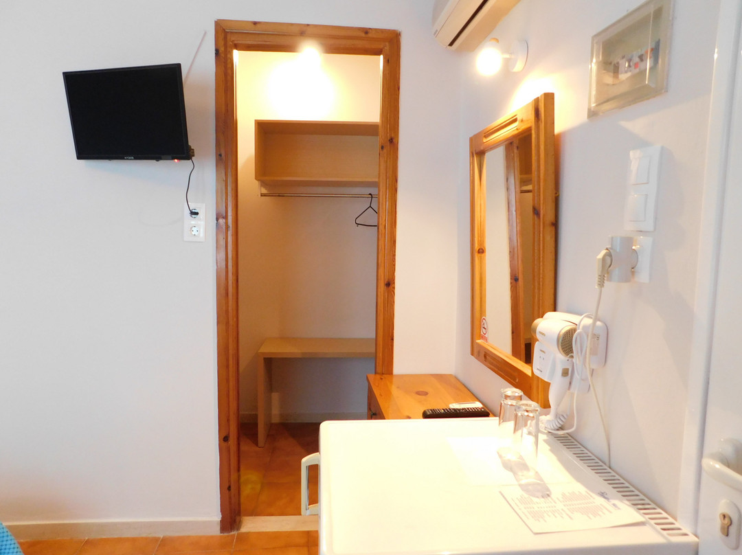 Perdika Mare Guesthouse主图