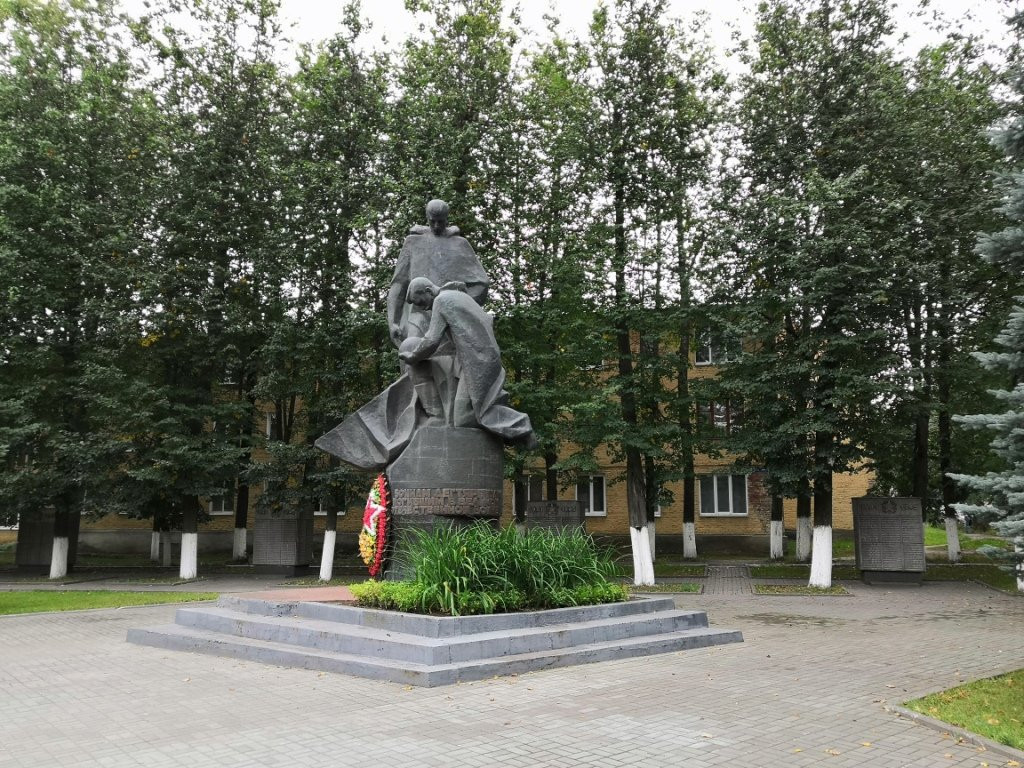 Monument to Dyagter Soldiers Deceased During the Great Patriotic War景点图片