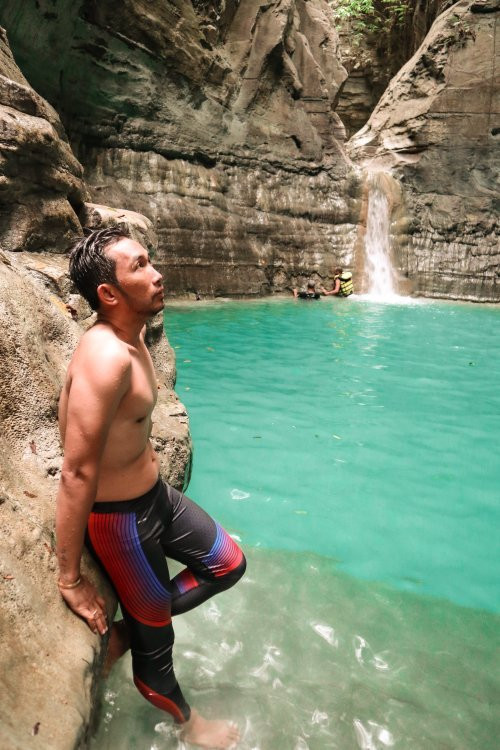 Waimarang Waterfall景点图片
