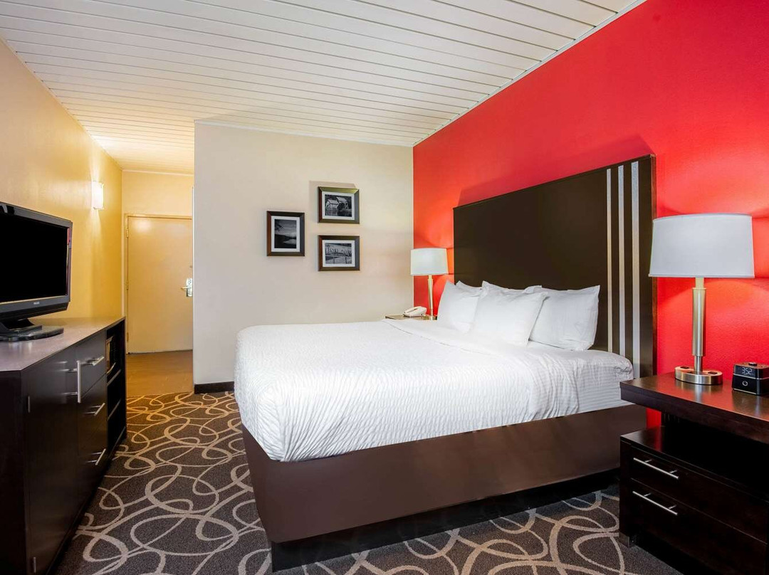 La Quinta Inn & Suites by Wyndham Elkview - Charleston NE主图