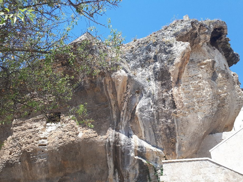 Domus De Janas-Sedini必去景点