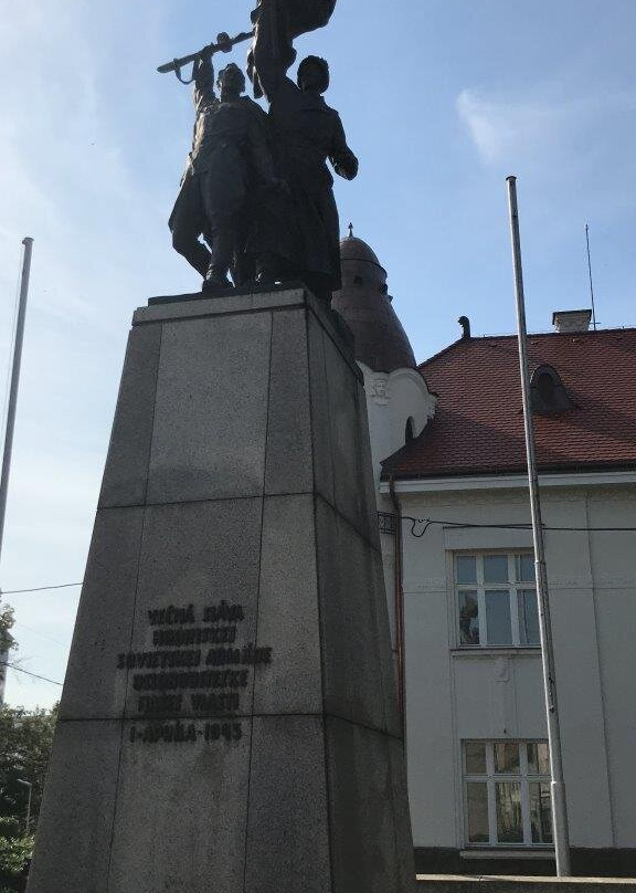 Pamätník Osloboditeľov-Trnava必去景点