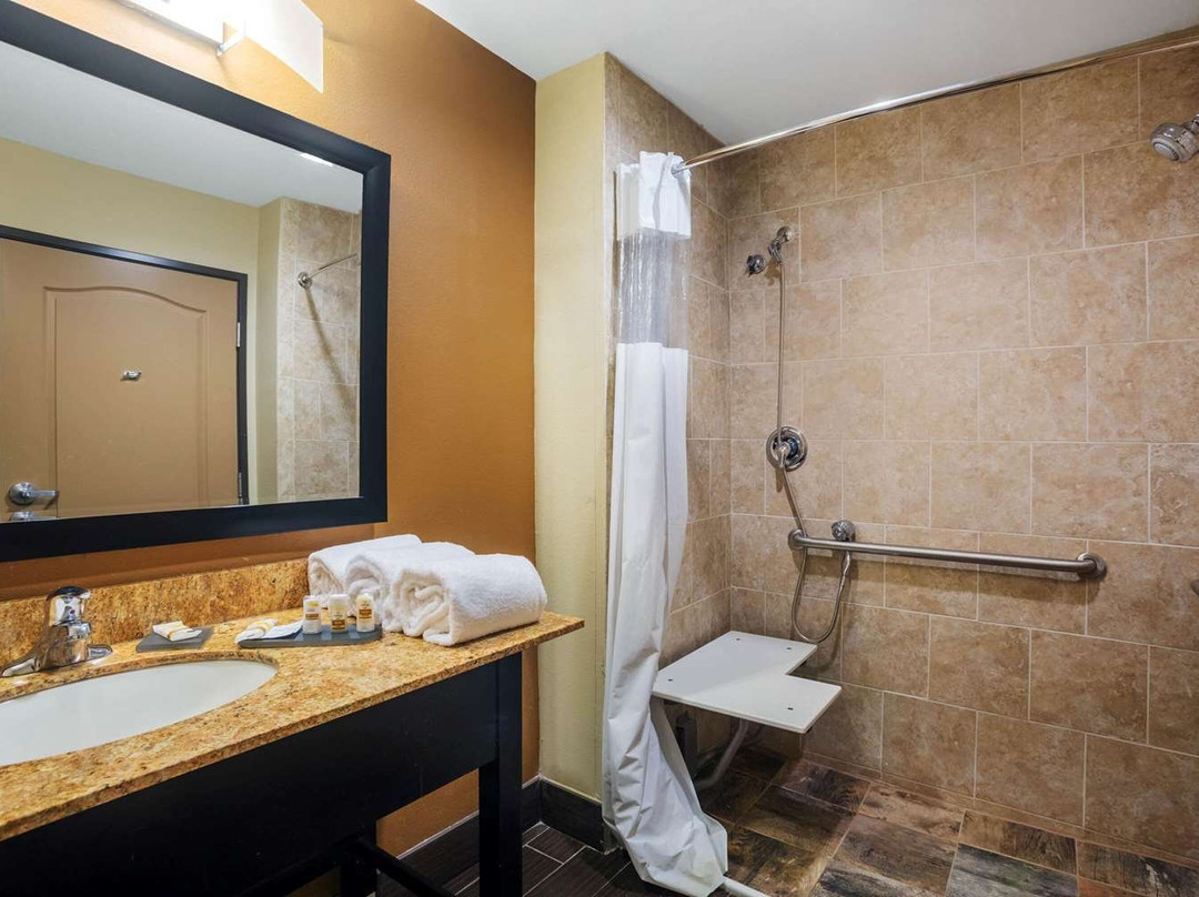 La Quinta Inn & Suites by Wyndham Beeville主图