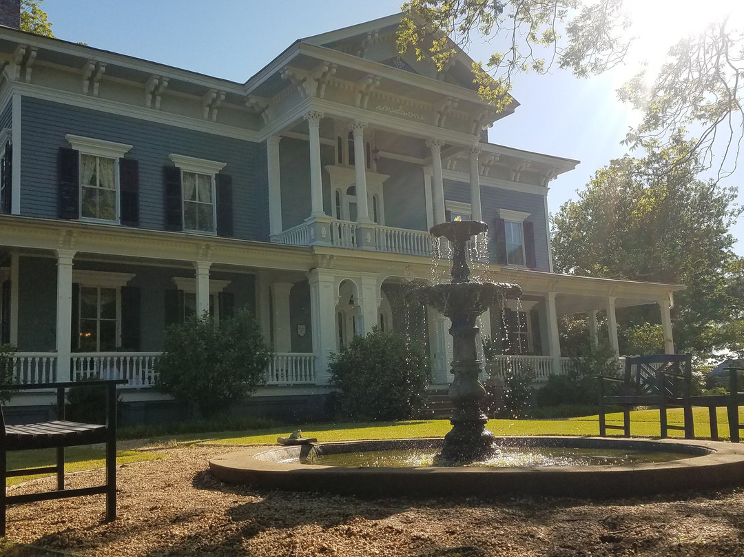 Elmwood 1820 Bed & Breakfast Inn主图