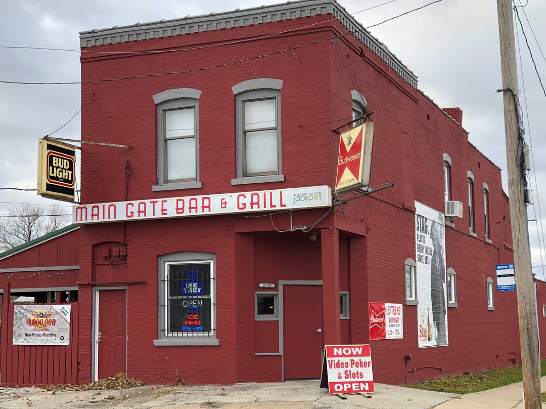 Main Gate Bar & Grill