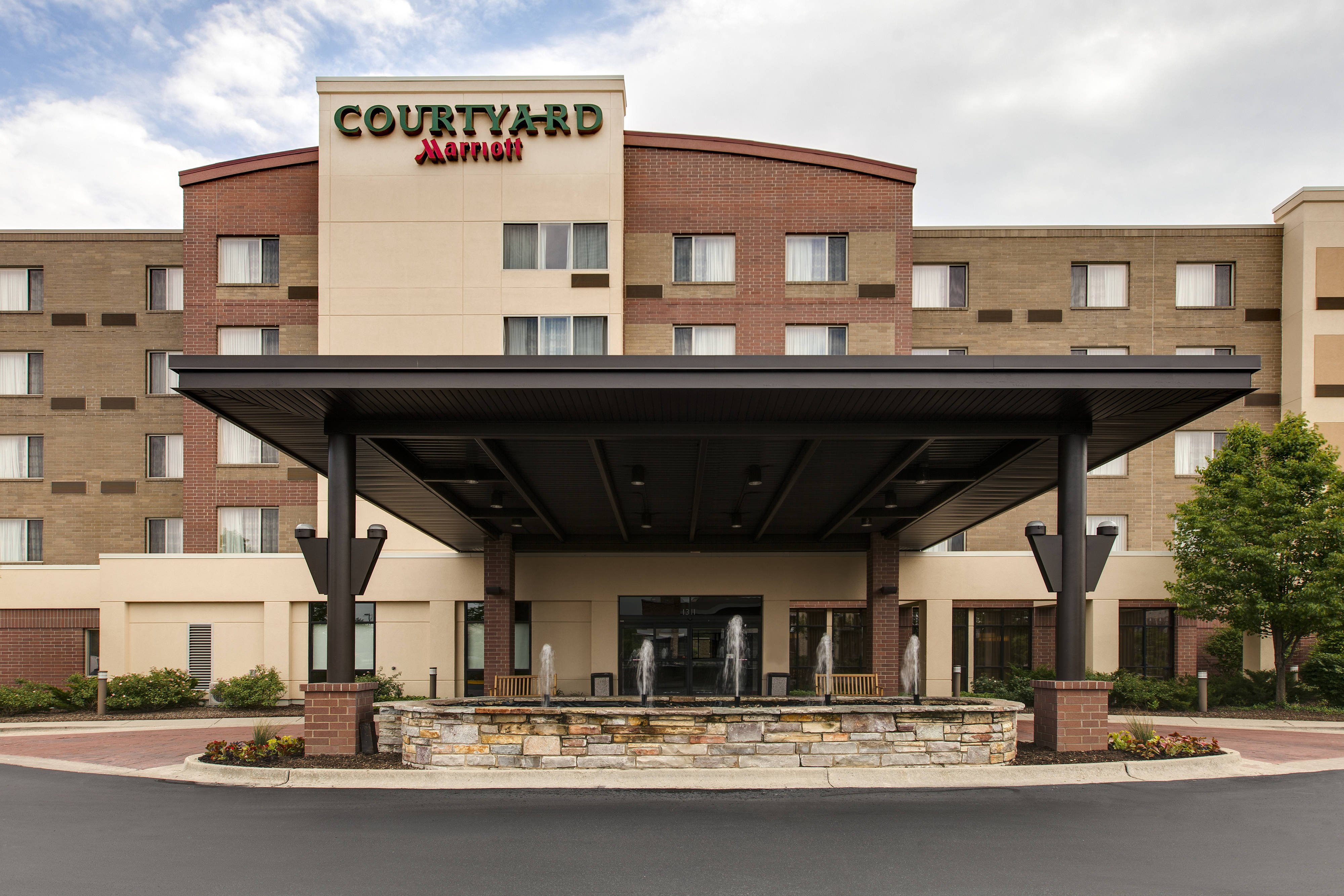 Courtyard Chicago Schaumburg/Woodfield Mall-官方
