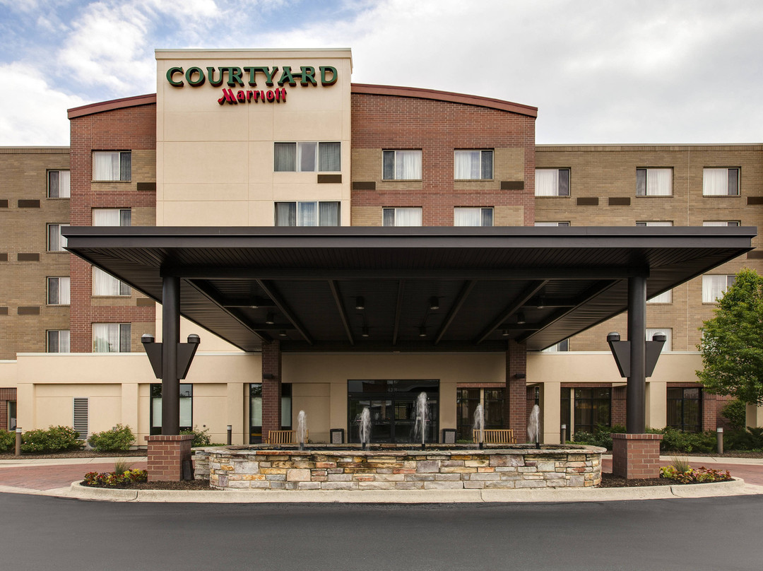 Courtyard Chicago Schaumburg/Woodfield Mall主图