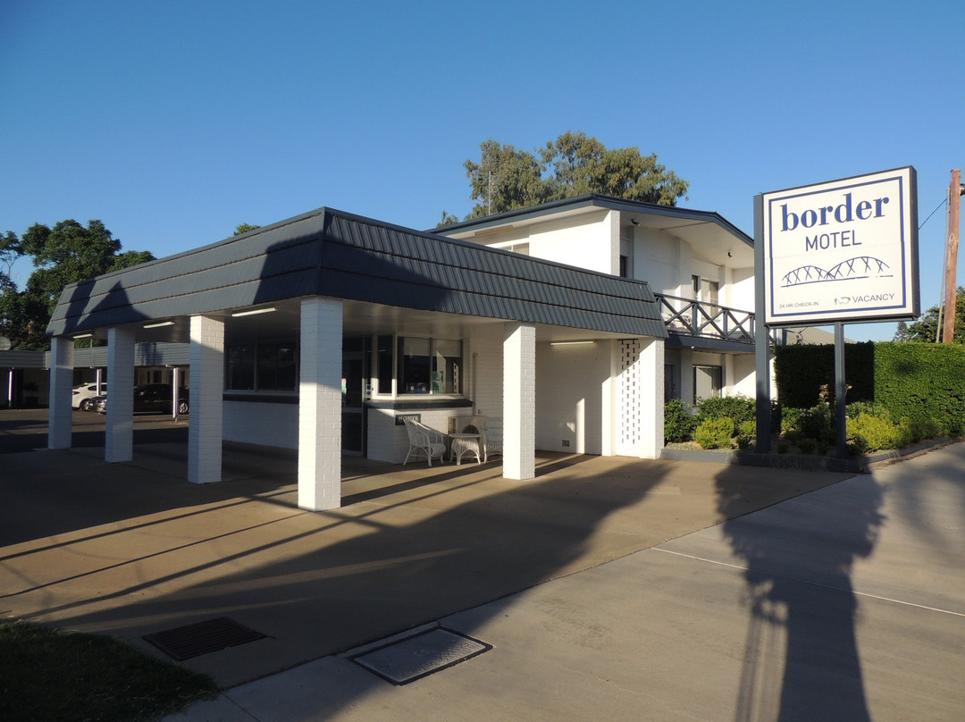 边境汽车酒店主图