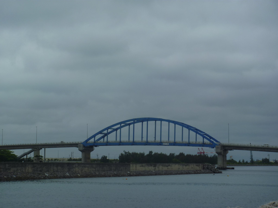 Southern Gate Bridge景点图片