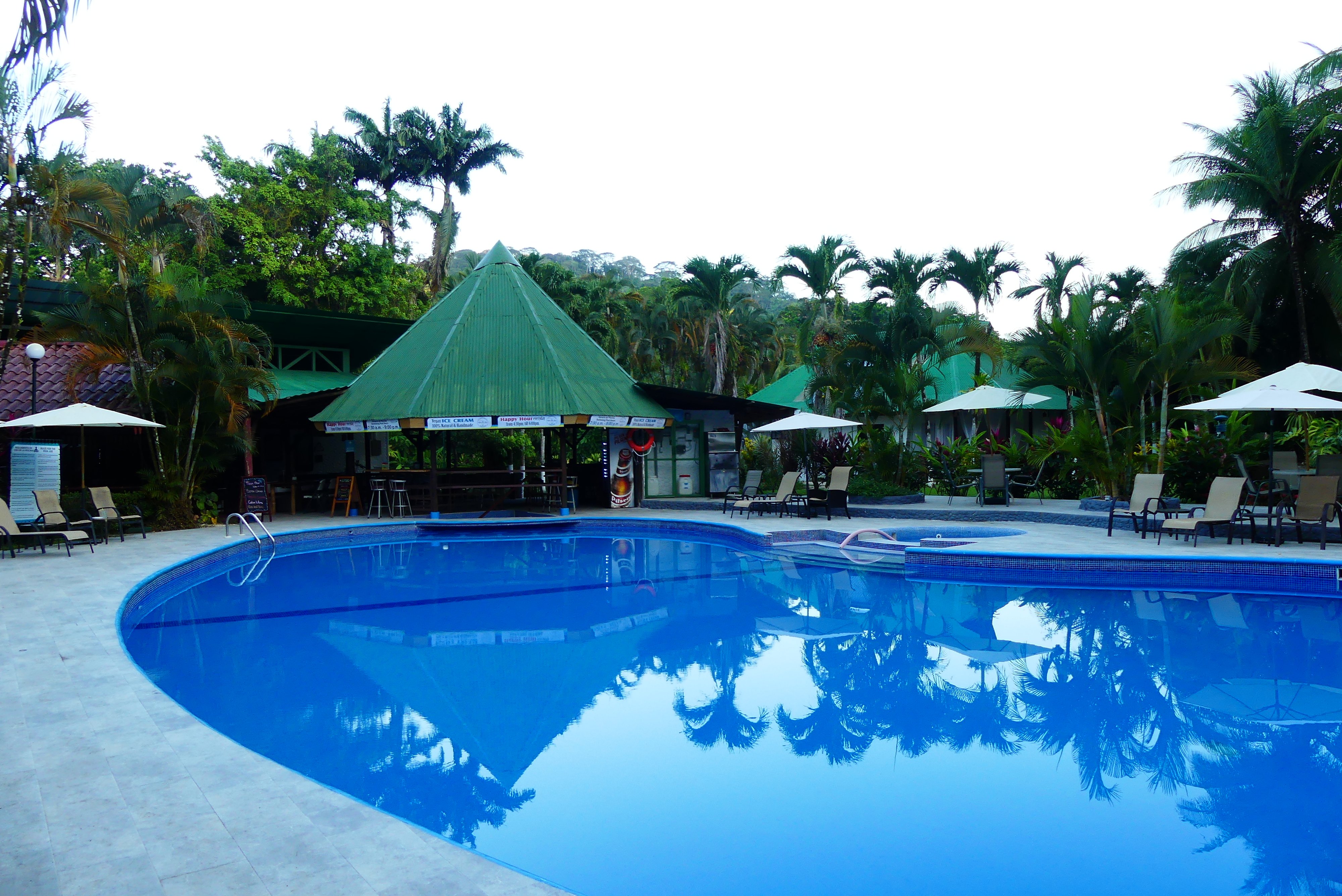 Villas Rio Mar-泳池