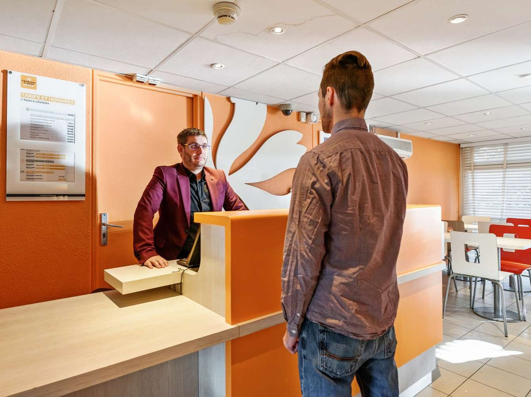 瓦讷普瑞米尔经典酒店主图