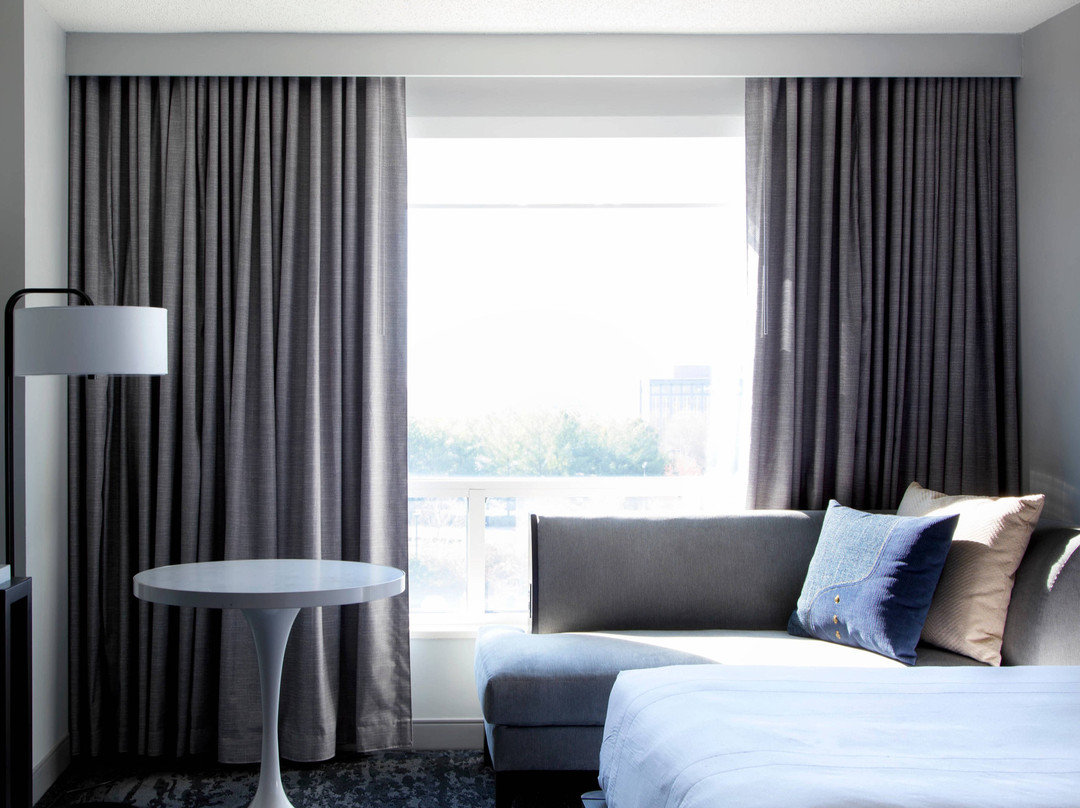 富兰克林冷泉万豪酒店主图