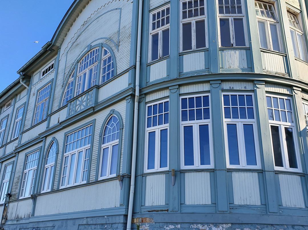 Former bath-house of E.Racene-尤尔马拉必去景点