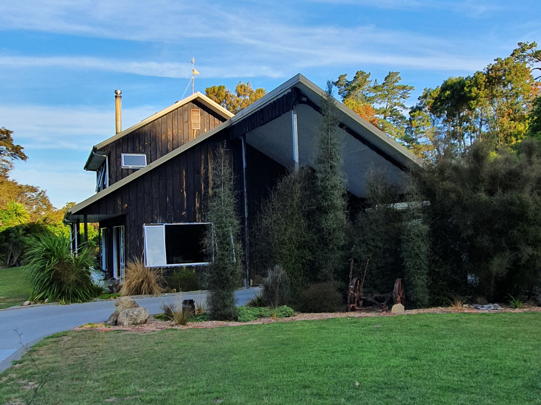 Gully Retreat Karapiro主图