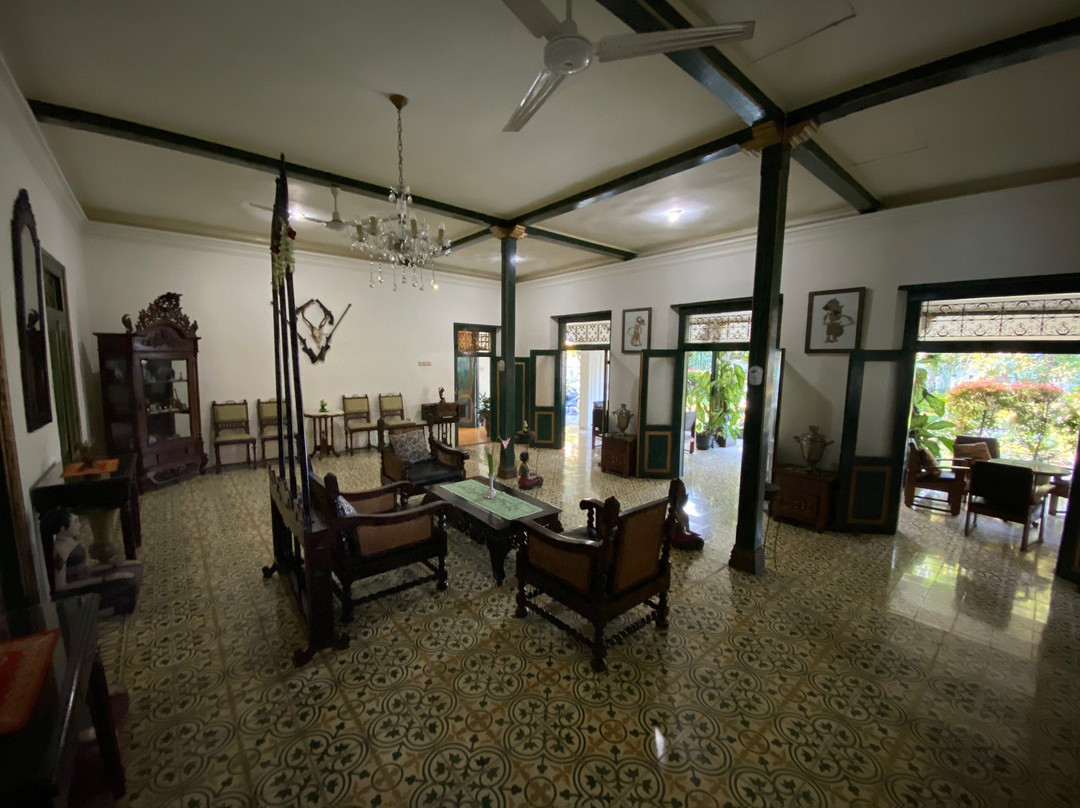 nDalem Gamelan Hotel主图