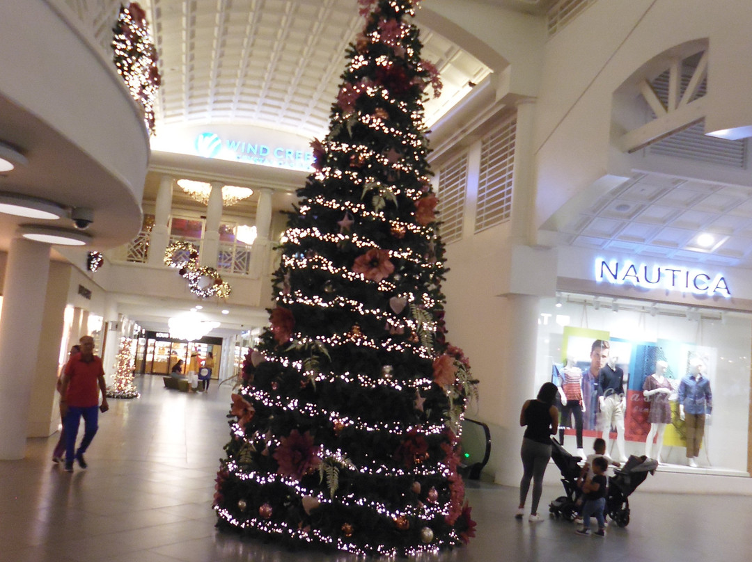 Renaissance Mall-奥腊涅斯塔德必去景点