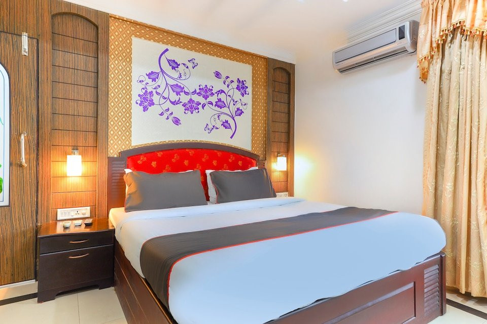 Hotel Gee Bee Palace主图