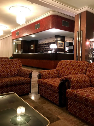 帝国温泉酒店主图