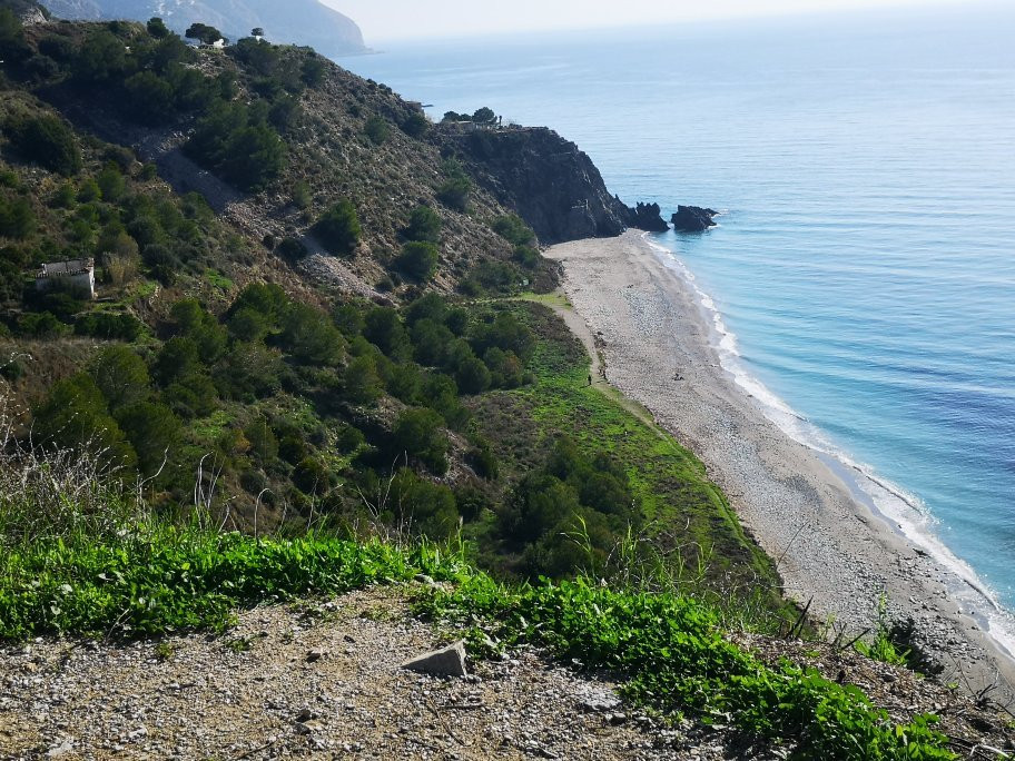 Playa de la Alberquilla景点图片