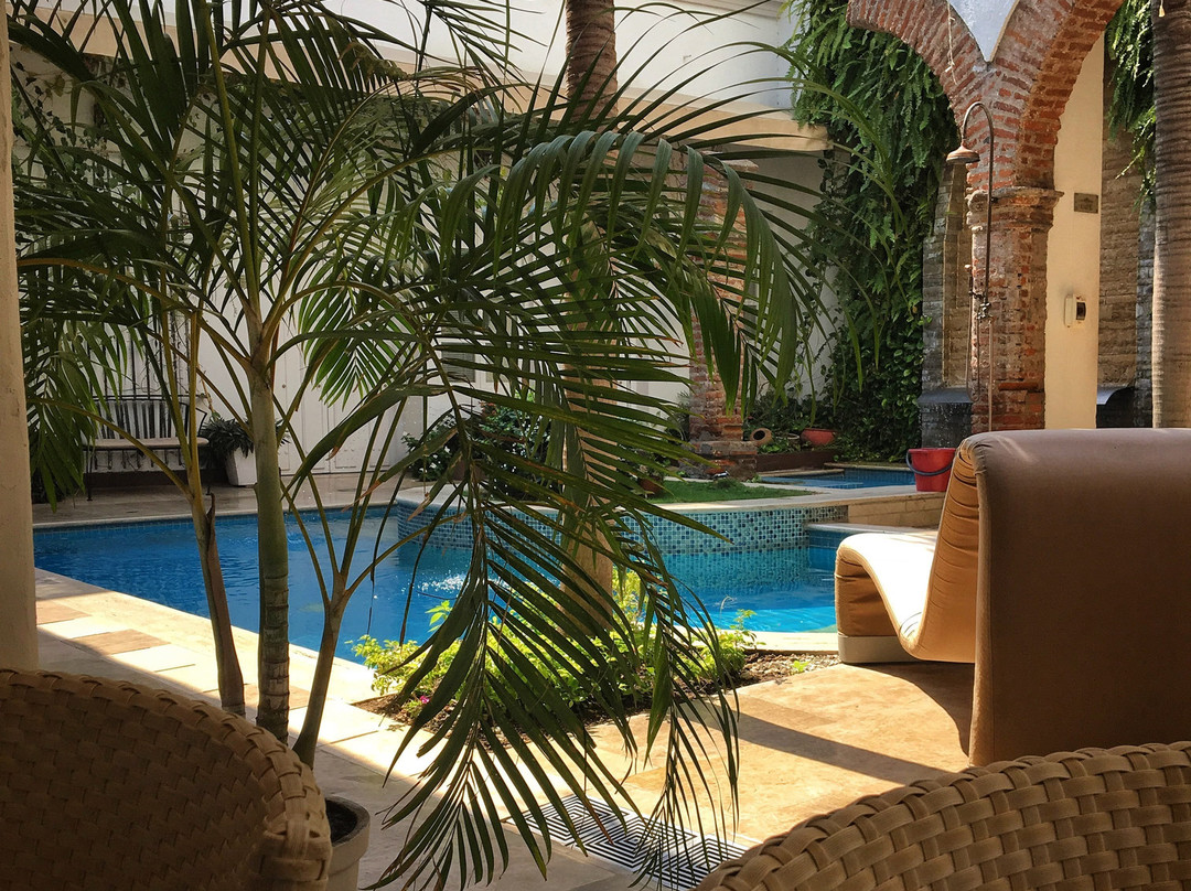 唐佩佩精品酒店主图