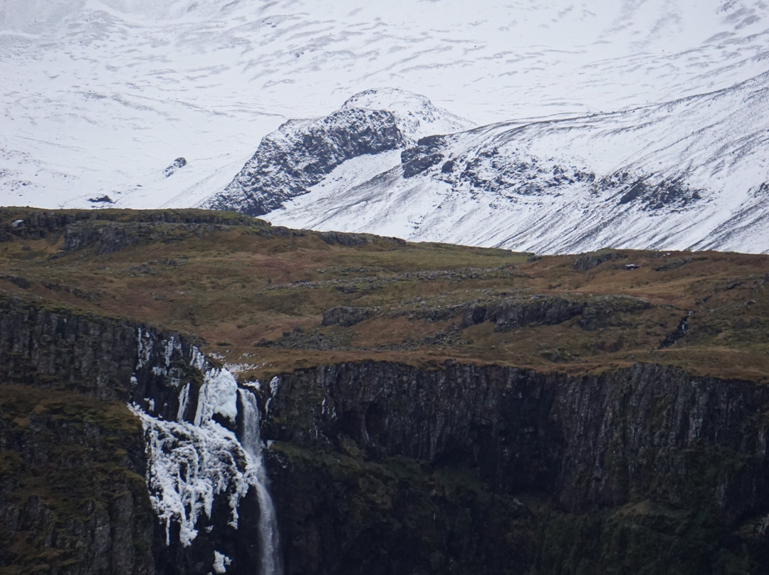 Grundarfoss Waterfall-格伦达菲厄泽必去景点