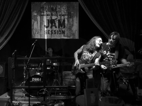 Why Not House Of Music-Chang Phueak必去景点