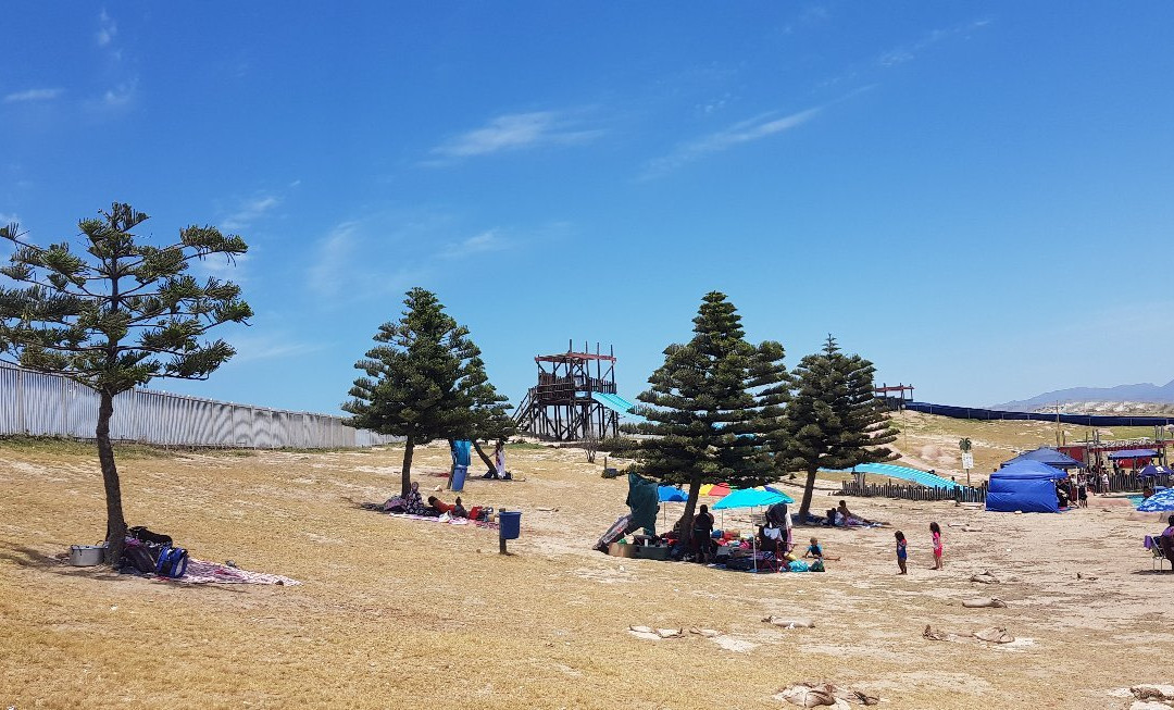 Mnandi Beach-Mitchells Plain必去景点