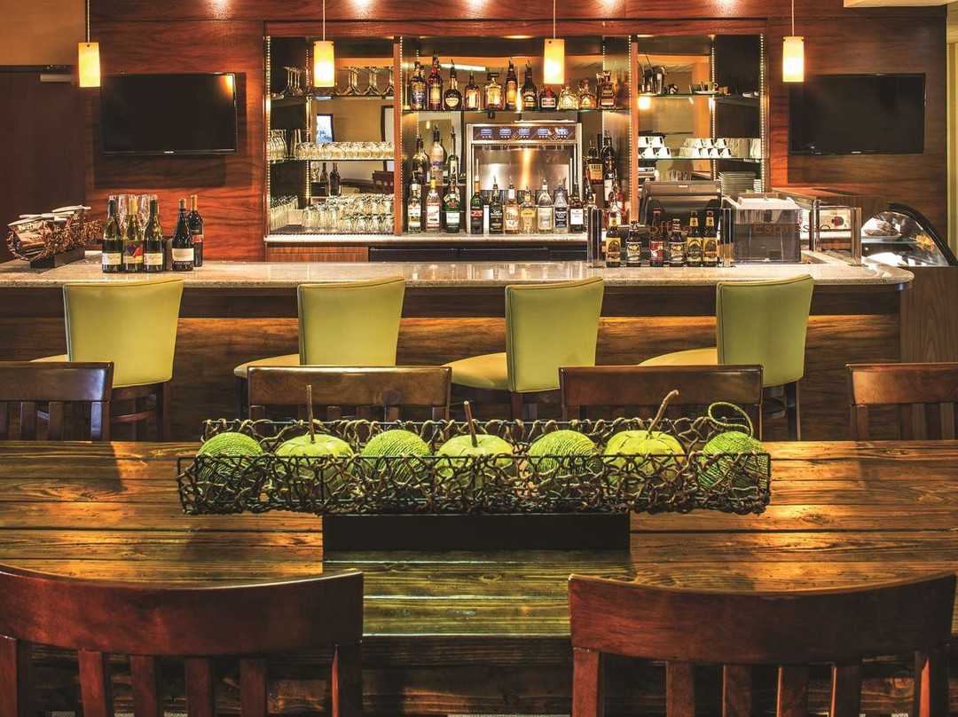 Doubletree By Hilton Hotel Salem, Oregon主图