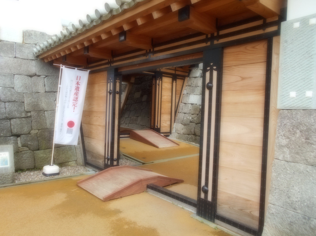 Fukui Castle Yamazato Entrance Gate景点图片