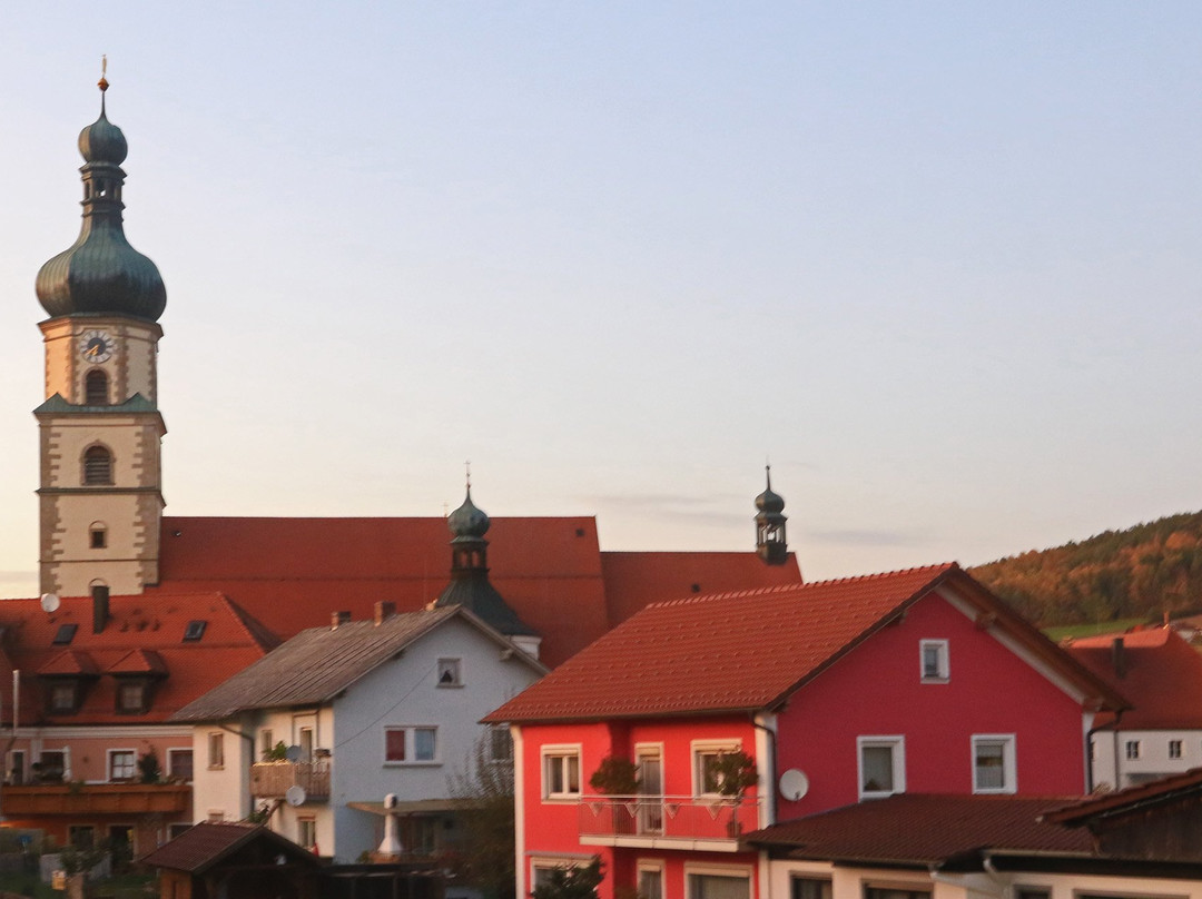 Wallfahrtskirche Maria Geburt-Neukirchen beim Heiligen Blut必去景点