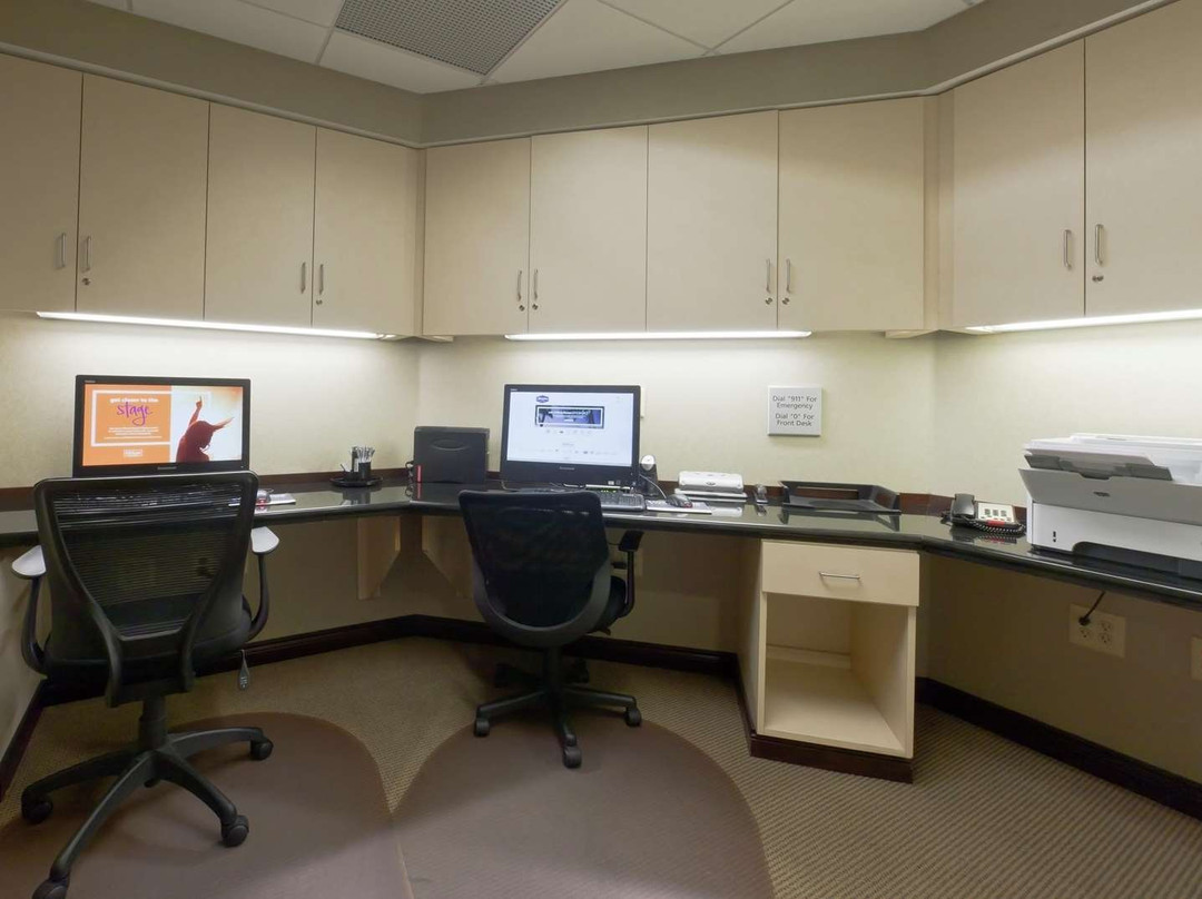 北布劳恩斯魏克汉普顿酒店主图