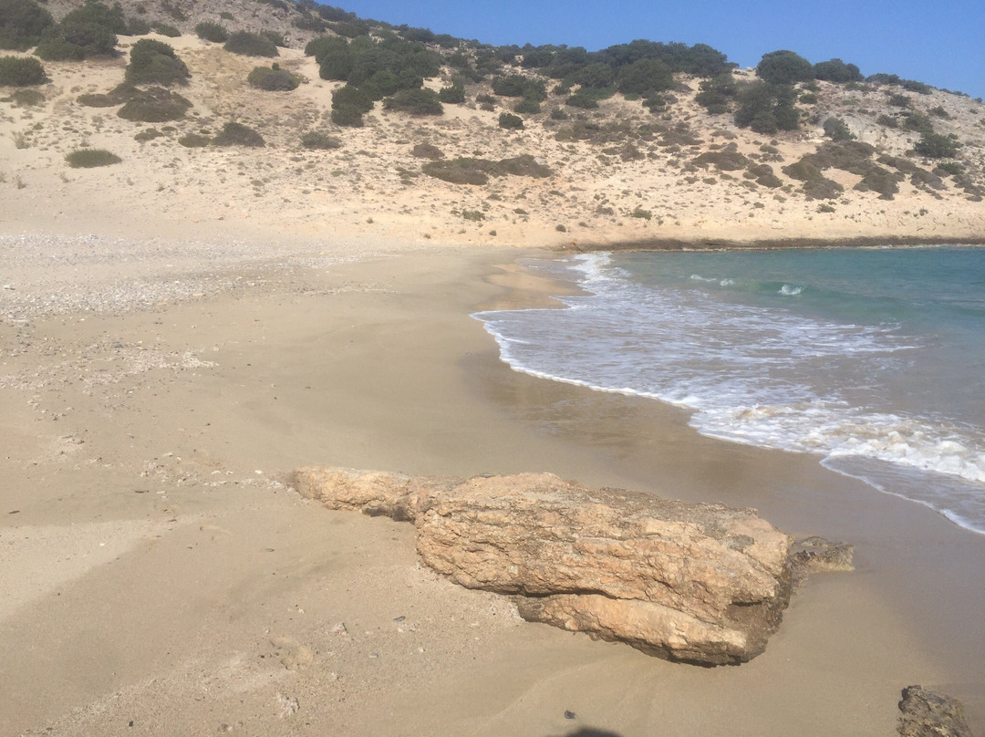 Psili Ammos Beach-Schinoussa必去景点