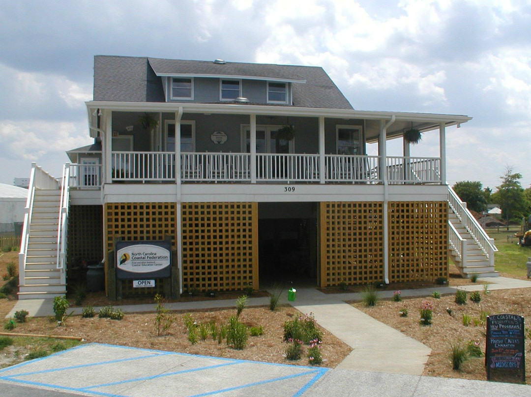 Stanback Coastal Education Center景点图片