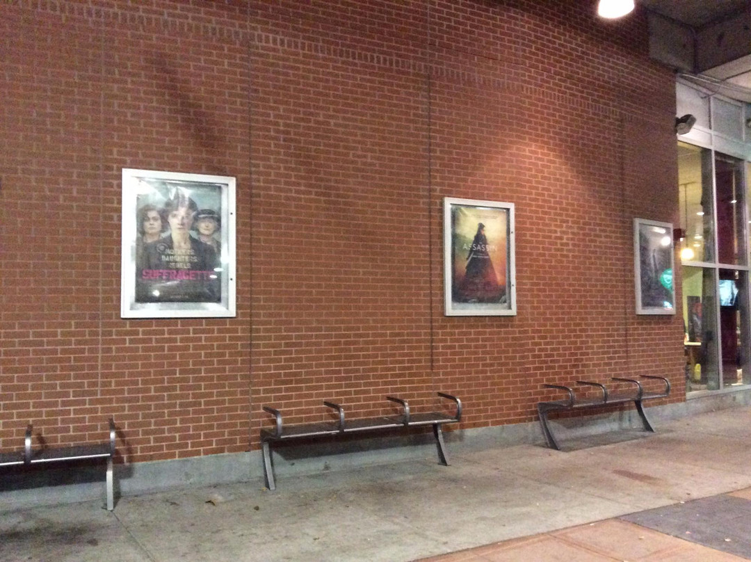 Cinemapolis movie theater-伊萨卡必去景点