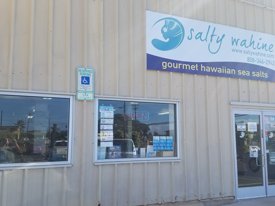 Salty Wahine Gourmet Hawaiian Sea Salts-哈纳佩佩必去景点