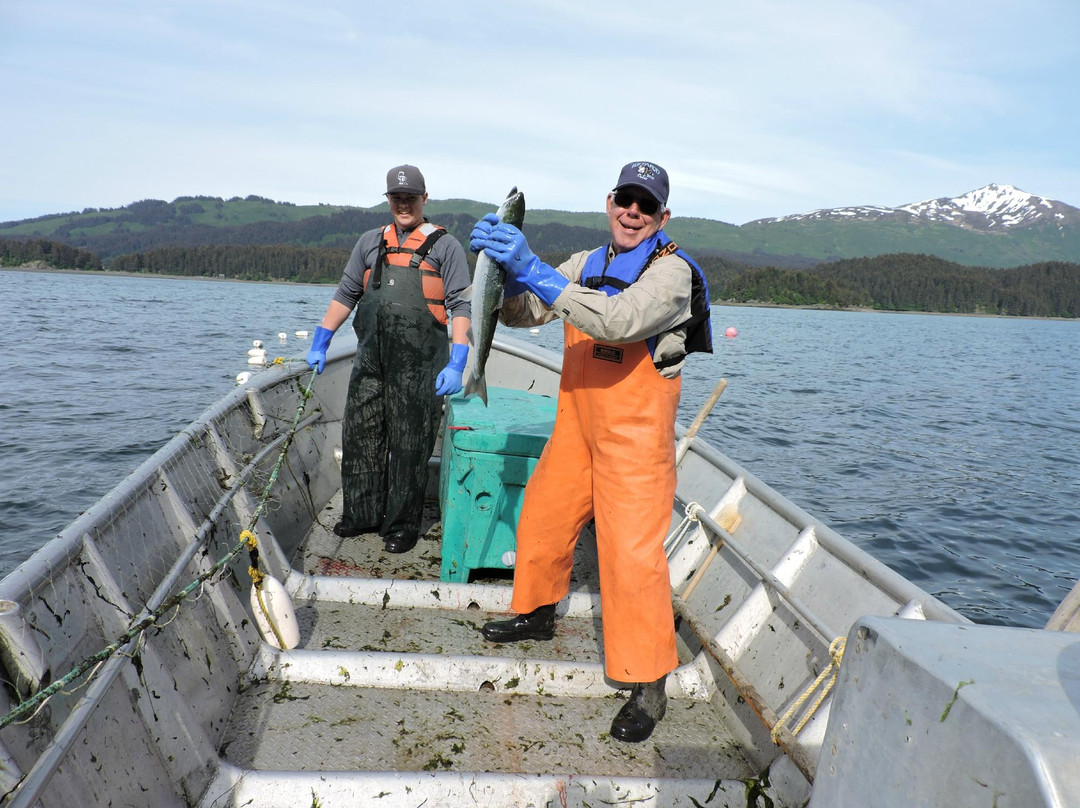 Salmon Annie's Fishing Adventures景点图片