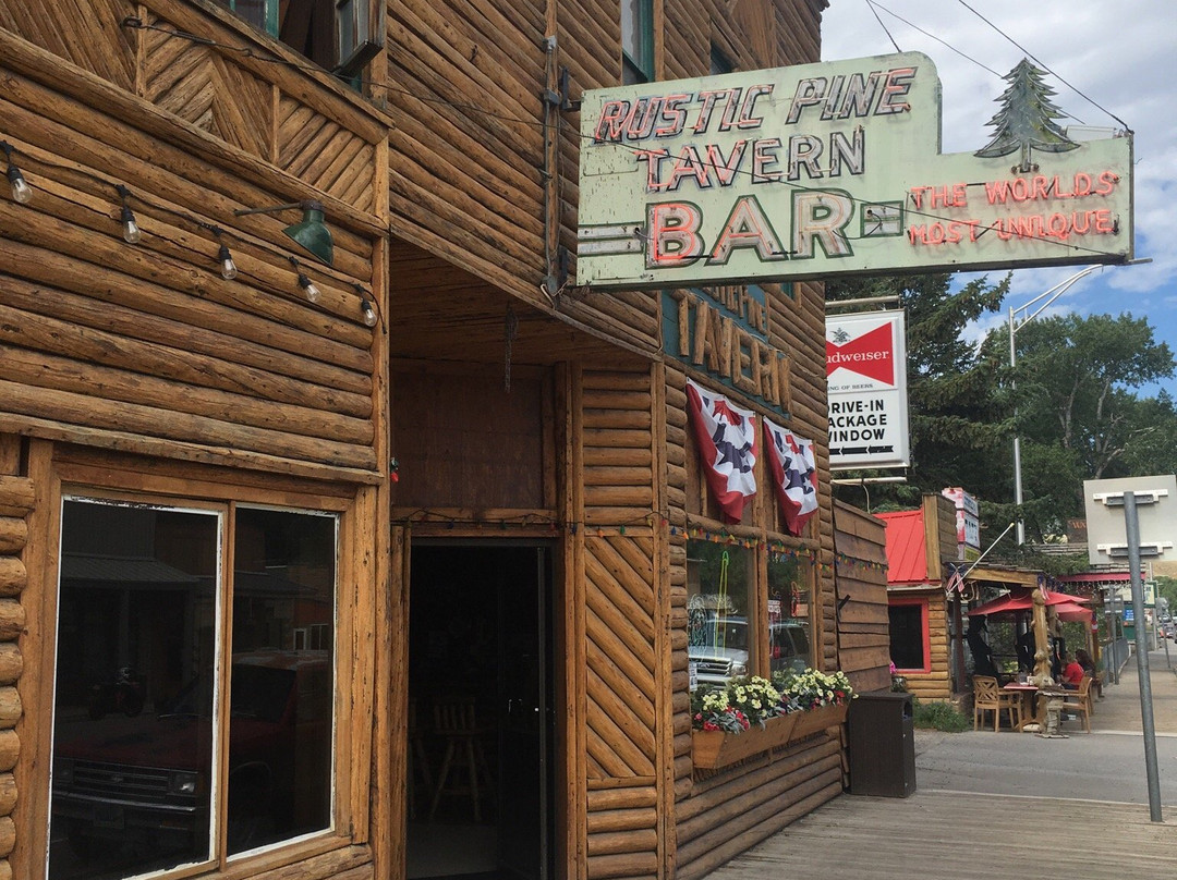 The Rustic Pine Tavern-Dubois必去景点