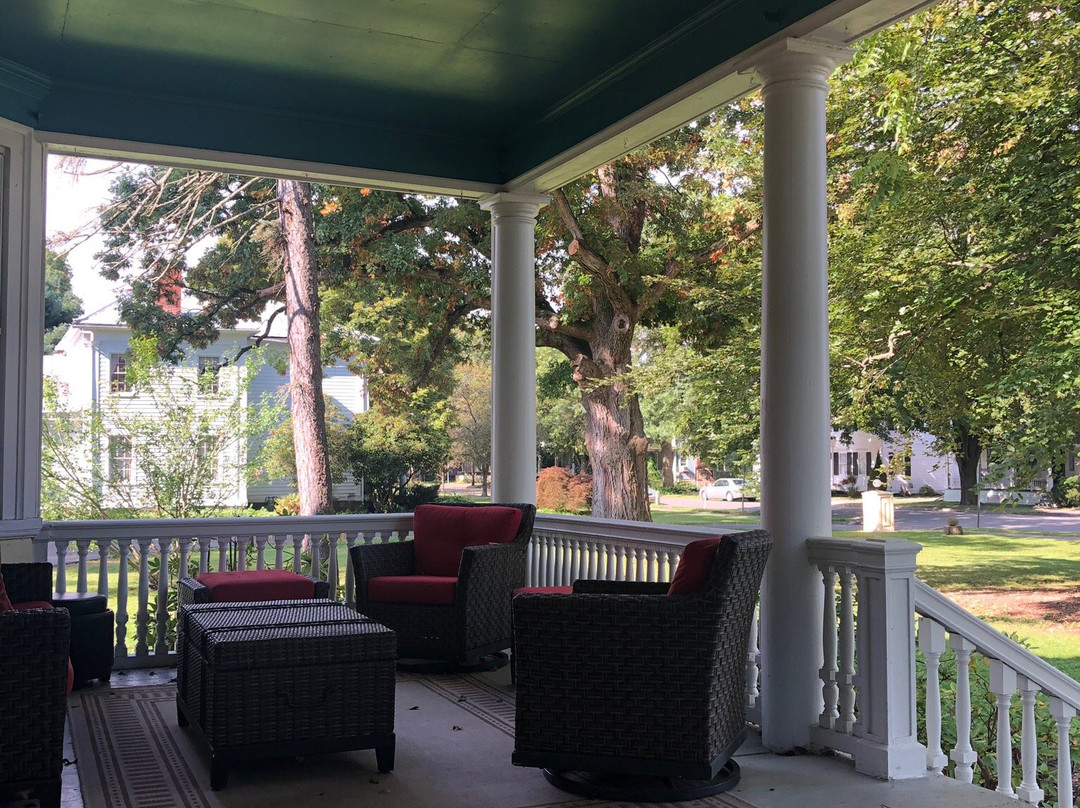 Pumpelly House Estate主图