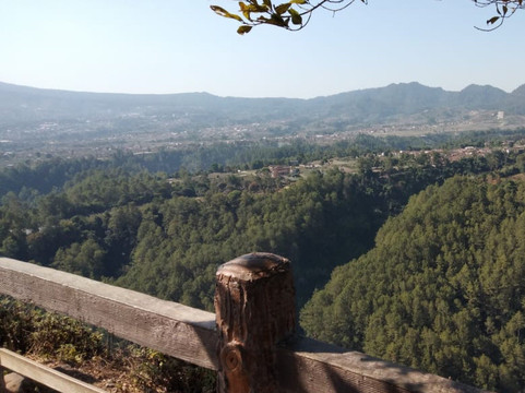 Keraton Cliff-Cimenyan必去景点